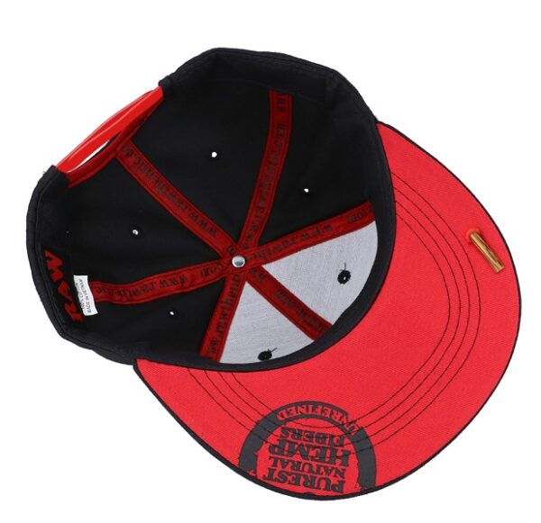 RAW POKER HAT SNAP BACK BLACK EACH - Image 2